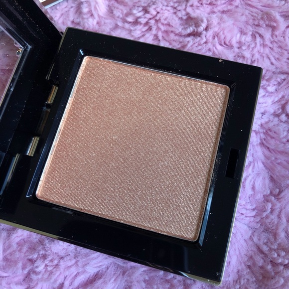 Makeup bundle - Picture 2 of 3